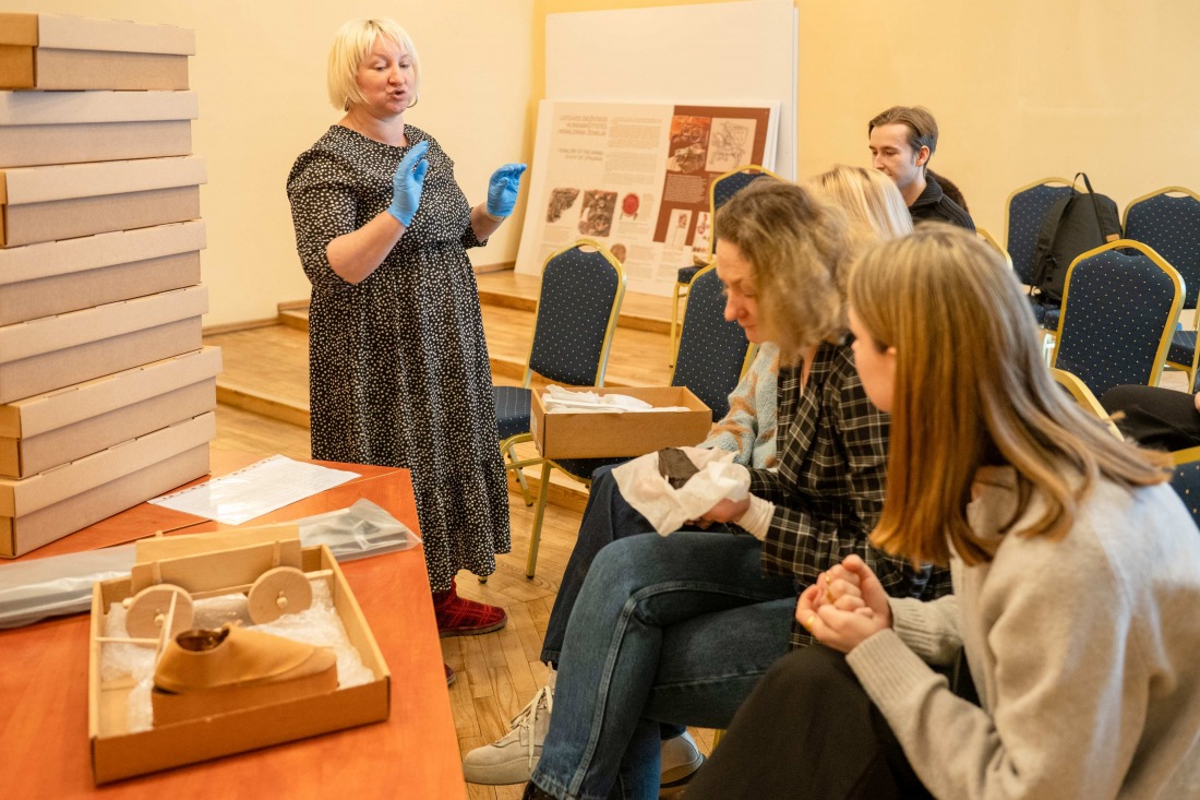 Kuo skiriasi bajorų demokratija ir konstitucinė monarchija? Valdovų rūmų muziejus pedagogams parengė dviejų mėnesių programą