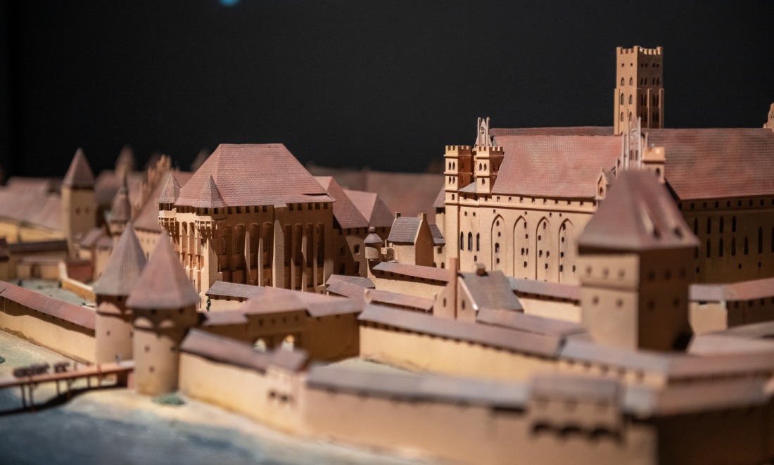 International exibition „The word goes forth from Malbork... Treasures of Malbork“