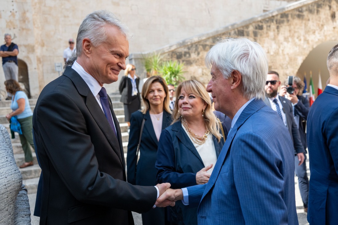Baryje šiandien atidengtas Bonos Sforcos bareljefas