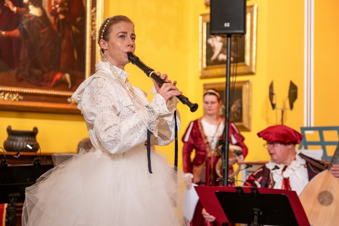 Diena rūmuose – senovės pakerėti