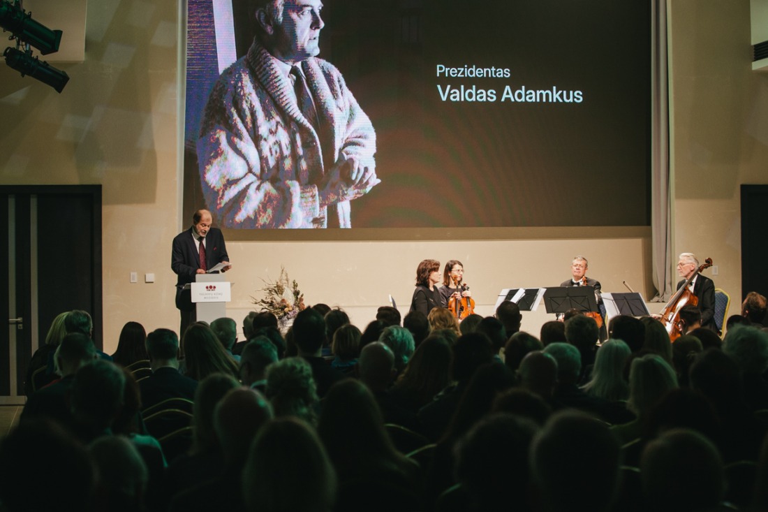 Antano Sutkaus fotografijų parodos „Valdui Adamkui – 100“ atidarymas