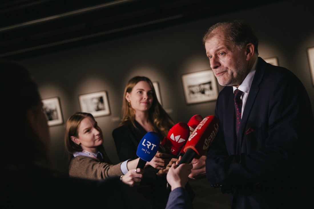 Antano Sutkaus fotografijų parodos „Valdui Adamkui – 100“ atidarymas