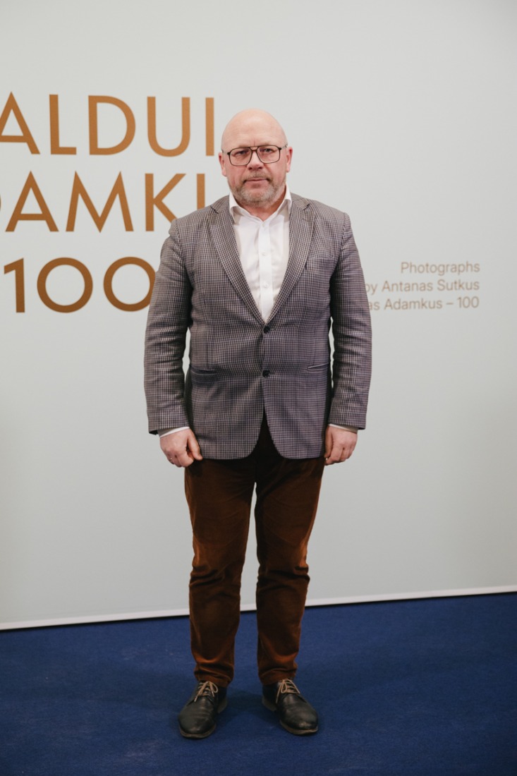 Antano Sutkaus fotografijų parodos „Valdui Adamkui – 100“ atidarymas