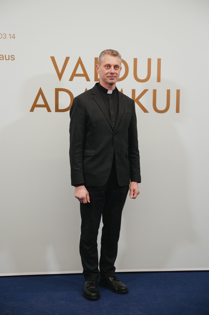 Antano Sutkaus fotografijų parodos „Valdui Adamkui – 100“ atidarymas