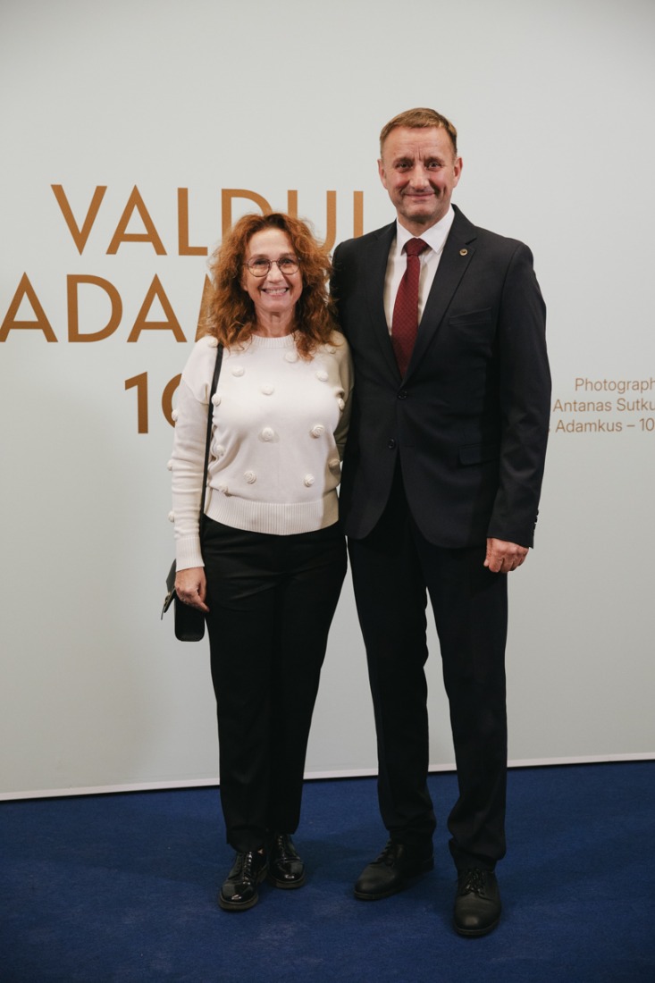 Antano Sutkaus fotografijų parodos „Valdui Adamkui – 100“ atidarymas