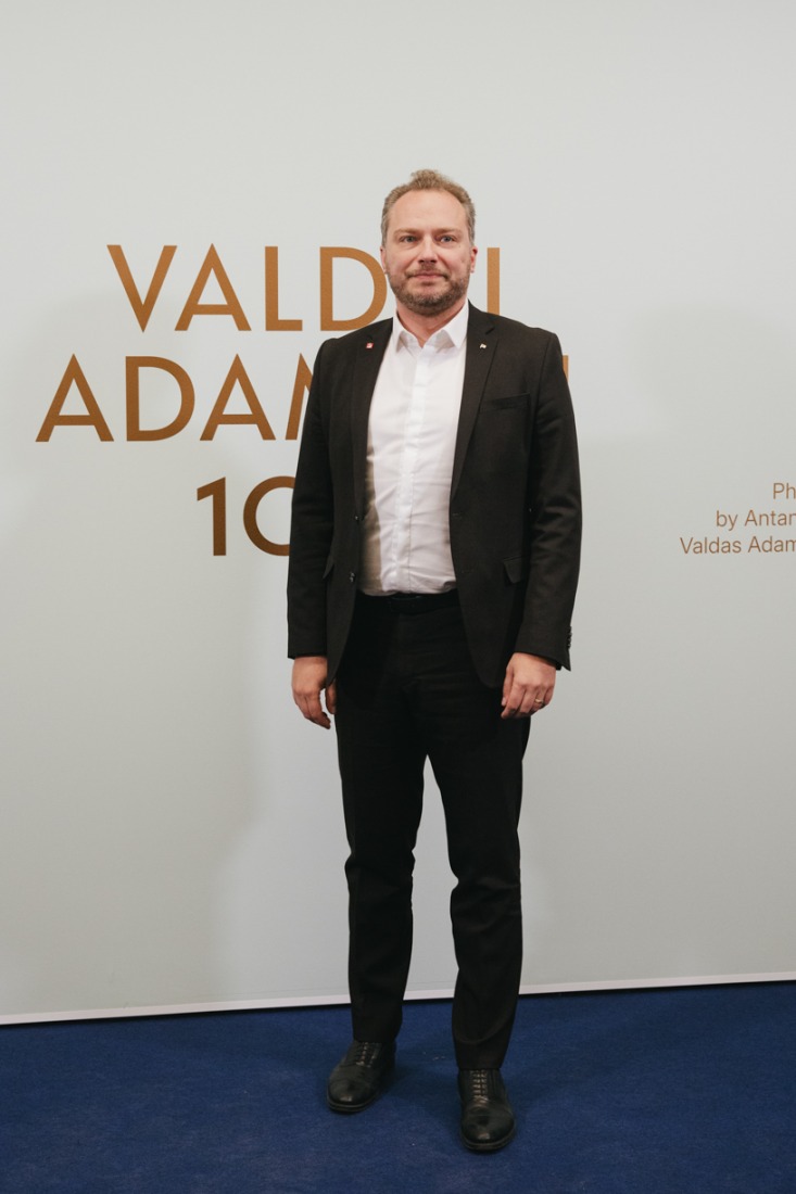 Antano Sutkaus fotografijų parodos „Valdui Adamkui – 100“ atidarymas