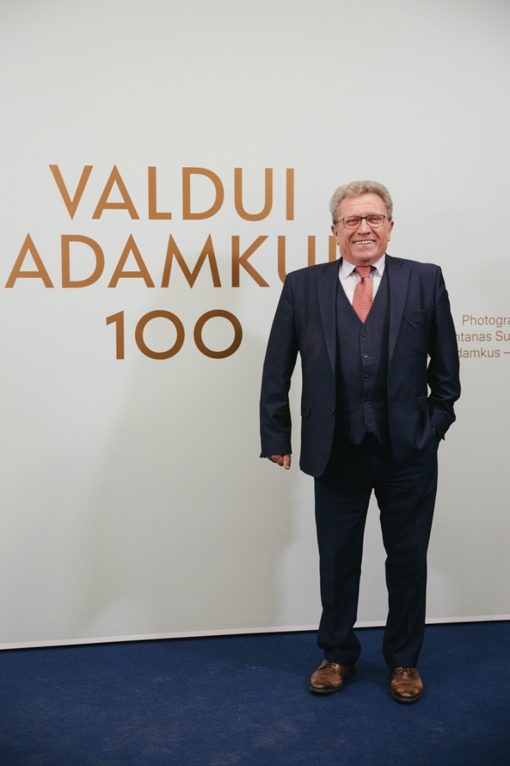 Antano Sutkaus fotografijų parodos „Valdui Adamkui – 100“ atidarymas