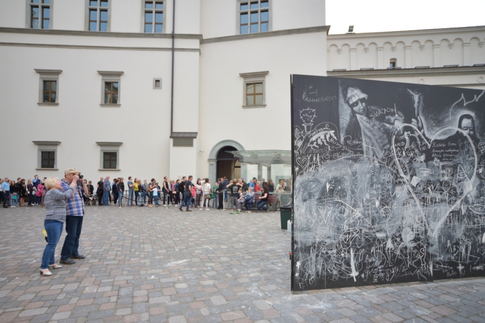 Muziejų dieną ir naktį Valdovų rūmuose apsilankė rekordinis skaičius žmonių