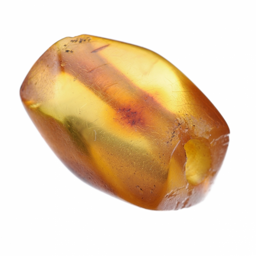 Briaunotas gintarinis karolis