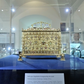 Jewellery coffret of Hedwig Jagiellon bids farewell to Lithuania