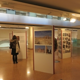Italians invite the world to pay attention to the jihadists destroyed Syrian city Palmyra and the Palace of the Grand Dukes of Lithuania overturned by Czarist Russia