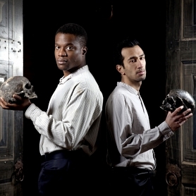 World tour of the theatre „Shakespeare’s Globe“. „Hamlet“