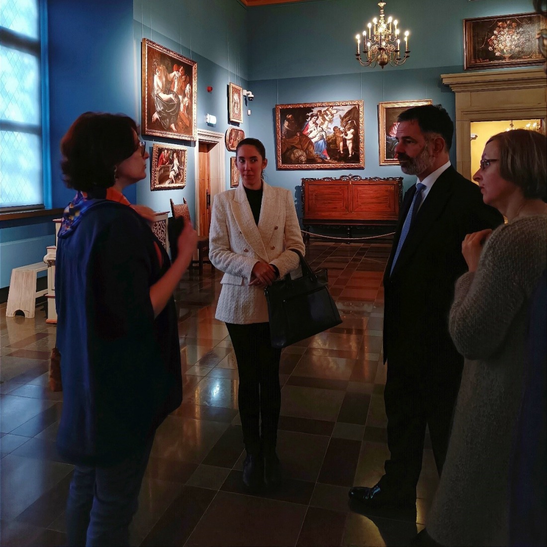 Valdovų rūmų muziejus – tarp pirmųjų Lietuvos kultūros įstaigų, kurias pasirenka aplankyti diplomatai